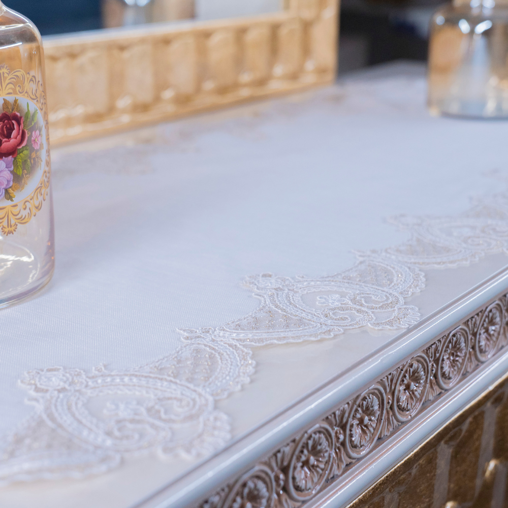 Crown 3-Piece Luxury Bedroom Tablecloth Set