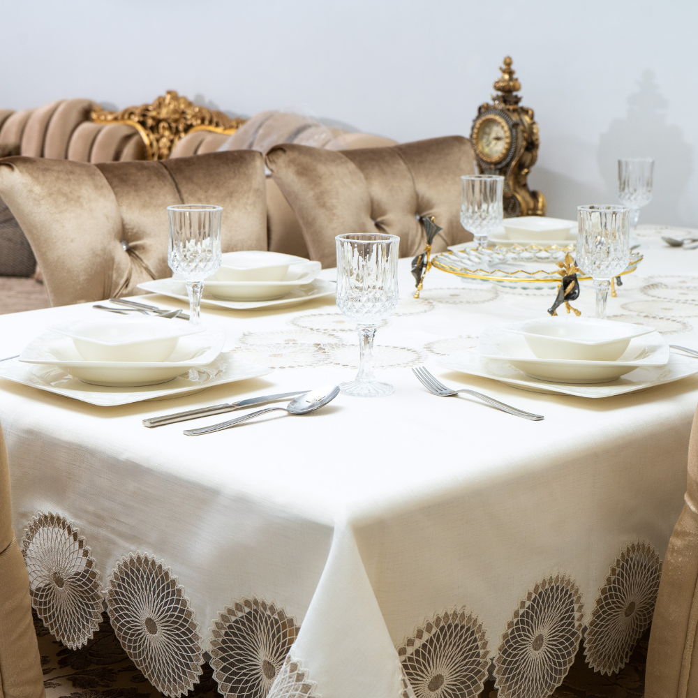 Sahra Luxury Single Tablecloth
