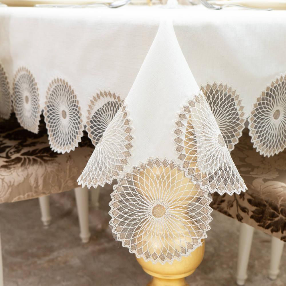 Sahra Luxury Single Tablecloth